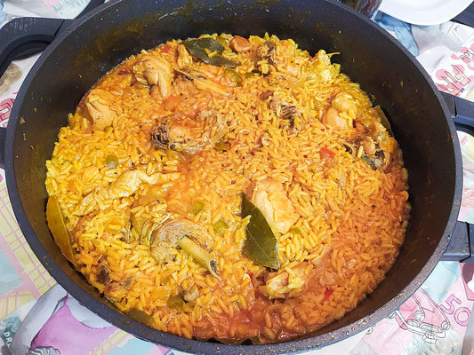 Arroz con Pollo Photo by El Mono Español, CC BY-SA 4.0 <https://creativecommons.org/licenses/by-sa/4.0>, via Wikimedia Commons