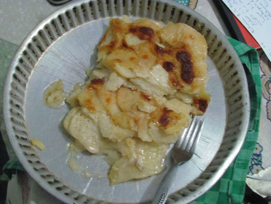 Scalloped Potatoes Photo by Bahbouhe, CC BY-SA 4.0 <https://creativecommons.org/licenses/by-sa/4.0>, via Wikimedia Commons